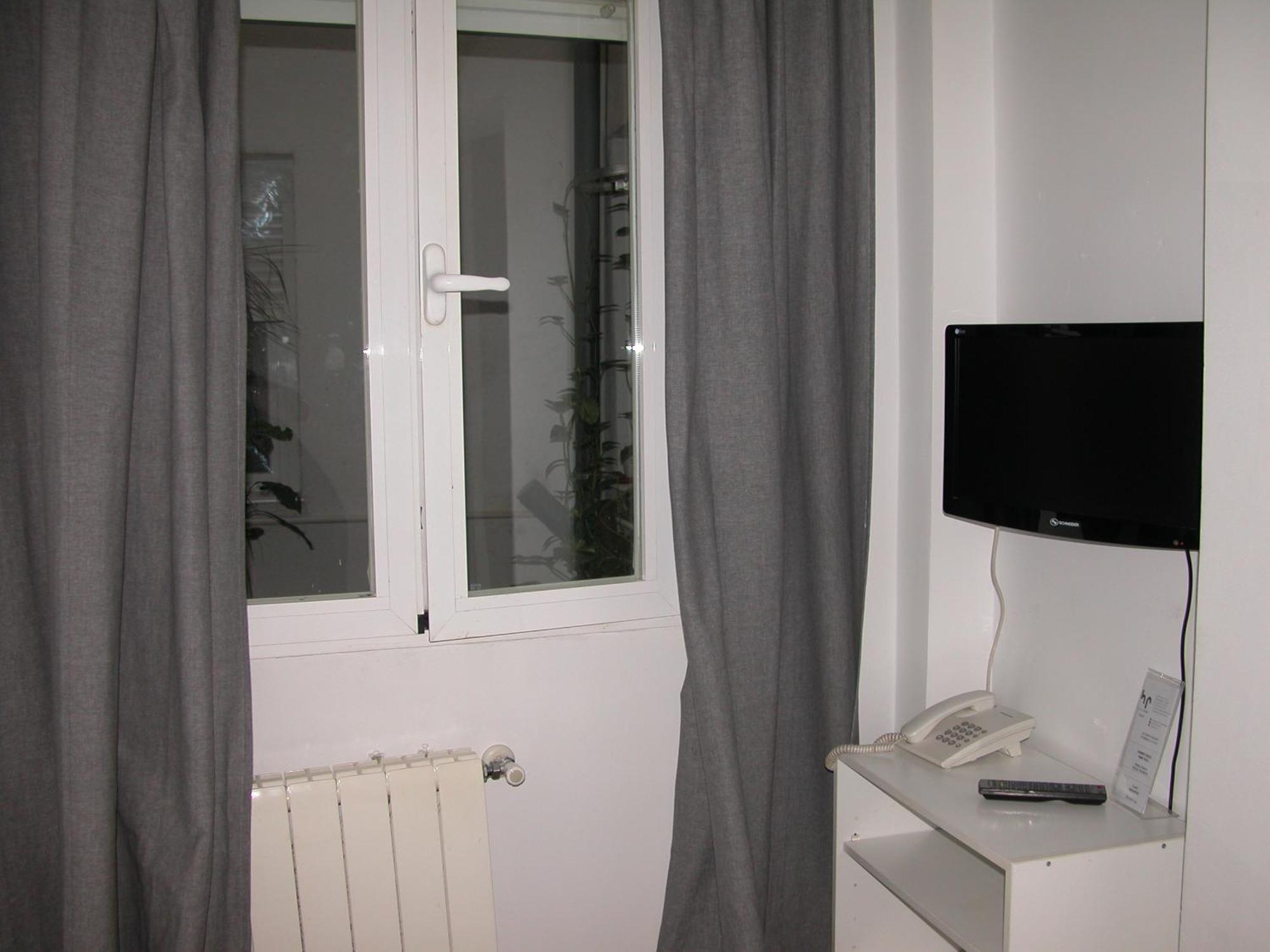 Hostal Goyal Pizarro Madrid Zimmer foto